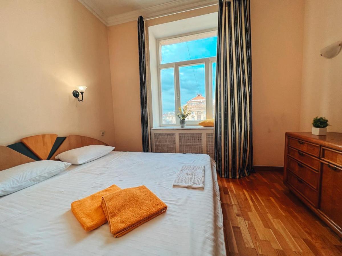 Apartments Rentals Ukraine On Kreshchatik Kiev Dış mekan fotoğraf