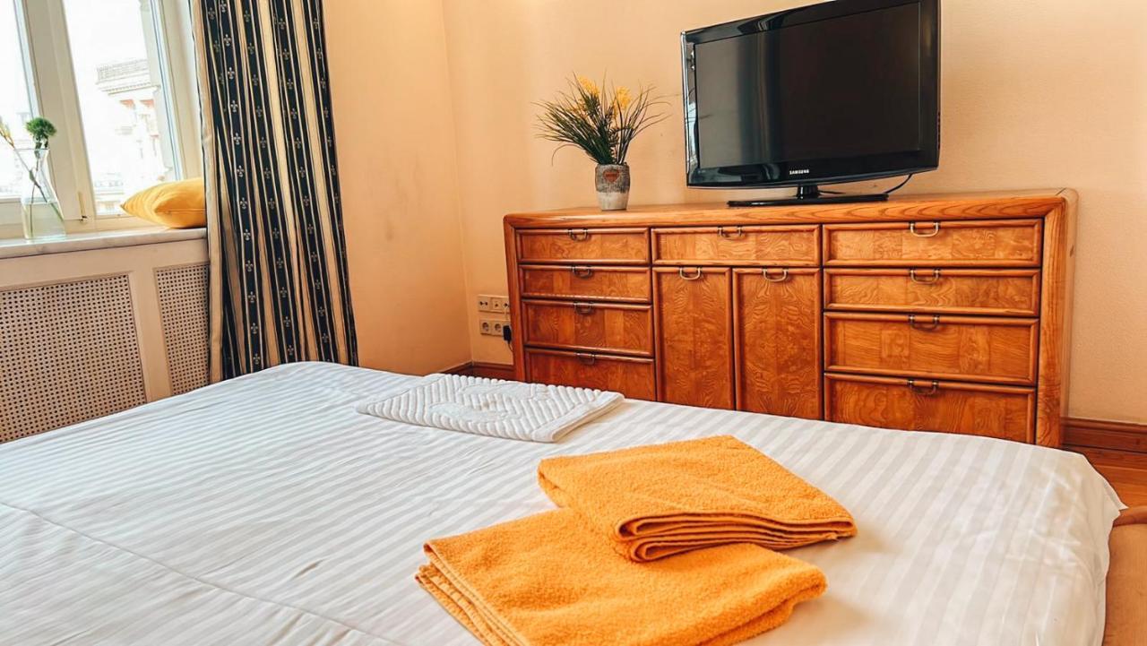 Apartments Rentals Ukraine On Kreshchatik Kiev Dış mekan fotoğraf