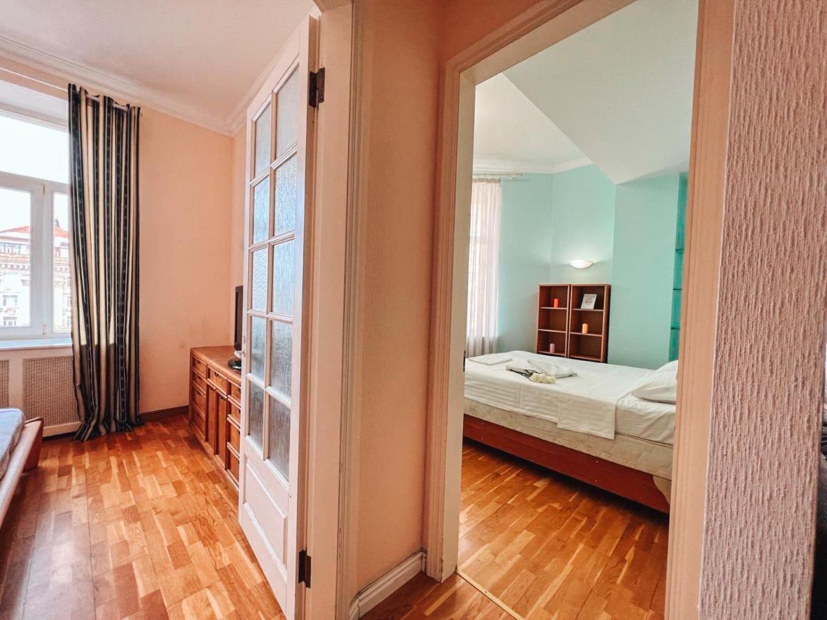 Apartments Rentals Ukraine On Kreshchatik Kiev Dış mekan fotoğraf
