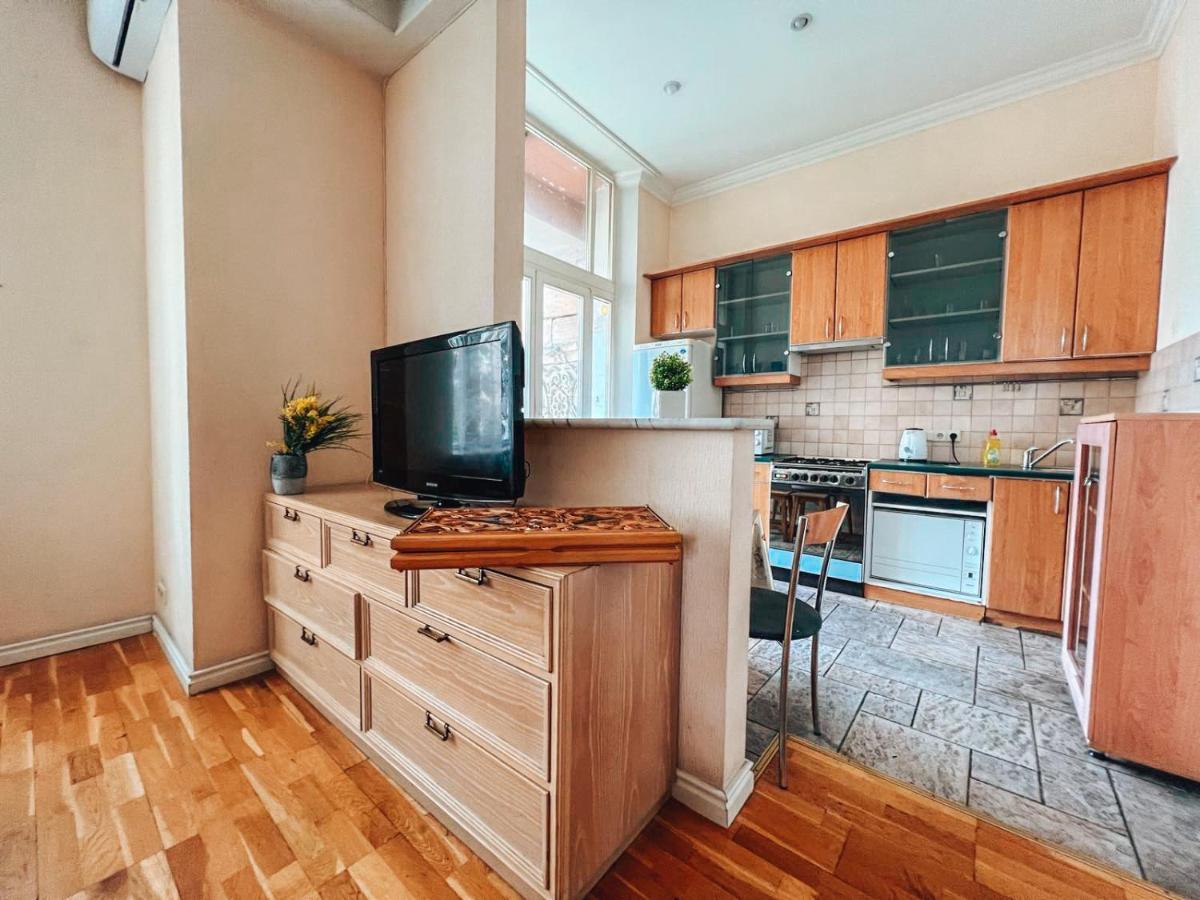 Apartments Rentals Ukraine On Kreshchatik Kiev Dış mekan fotoğraf