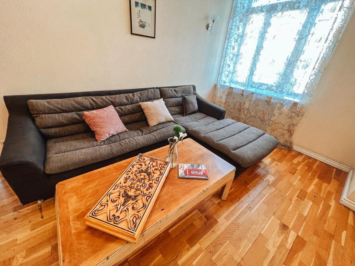 Apartments Rentals Ukraine On Kreshchatik Kiev Dış mekan fotoğraf