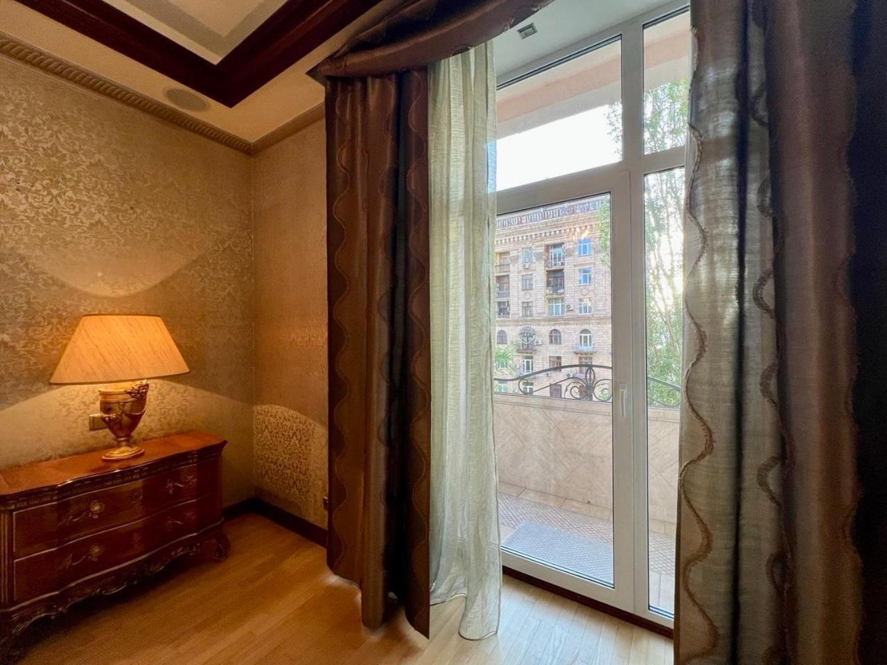 Apartments Rentals Ukraine On Kreshchatik Kiev Dış mekan fotoğraf