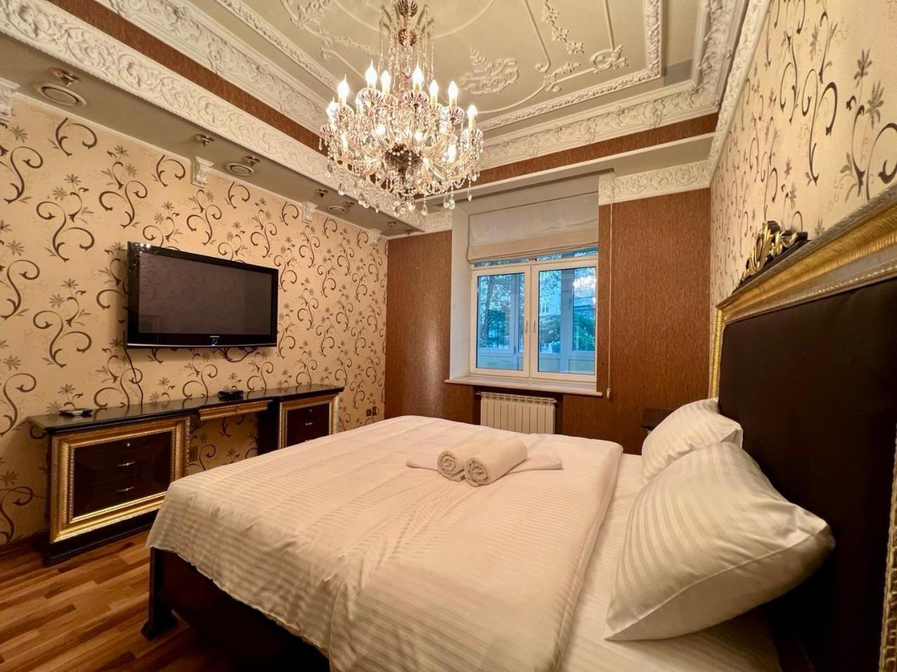 Apartments Rentals Ukraine On Kreshchatik Kiev Dış mekan fotoğraf